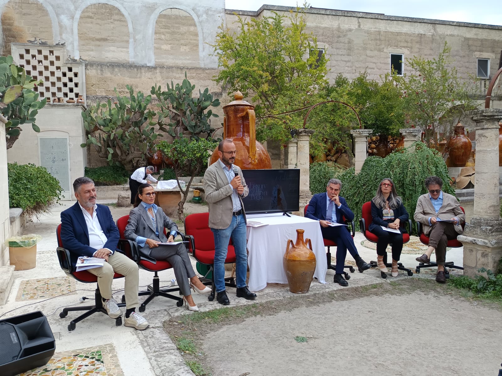 Passerella Mediterranea. Presentato oggi l’evento di arte, cultura e artigianato che celebra le donne.